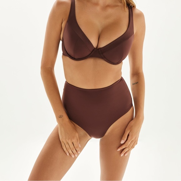 FORM AND FOLD The Rise Syrup Sheen Bottom - Picture 2 of 10